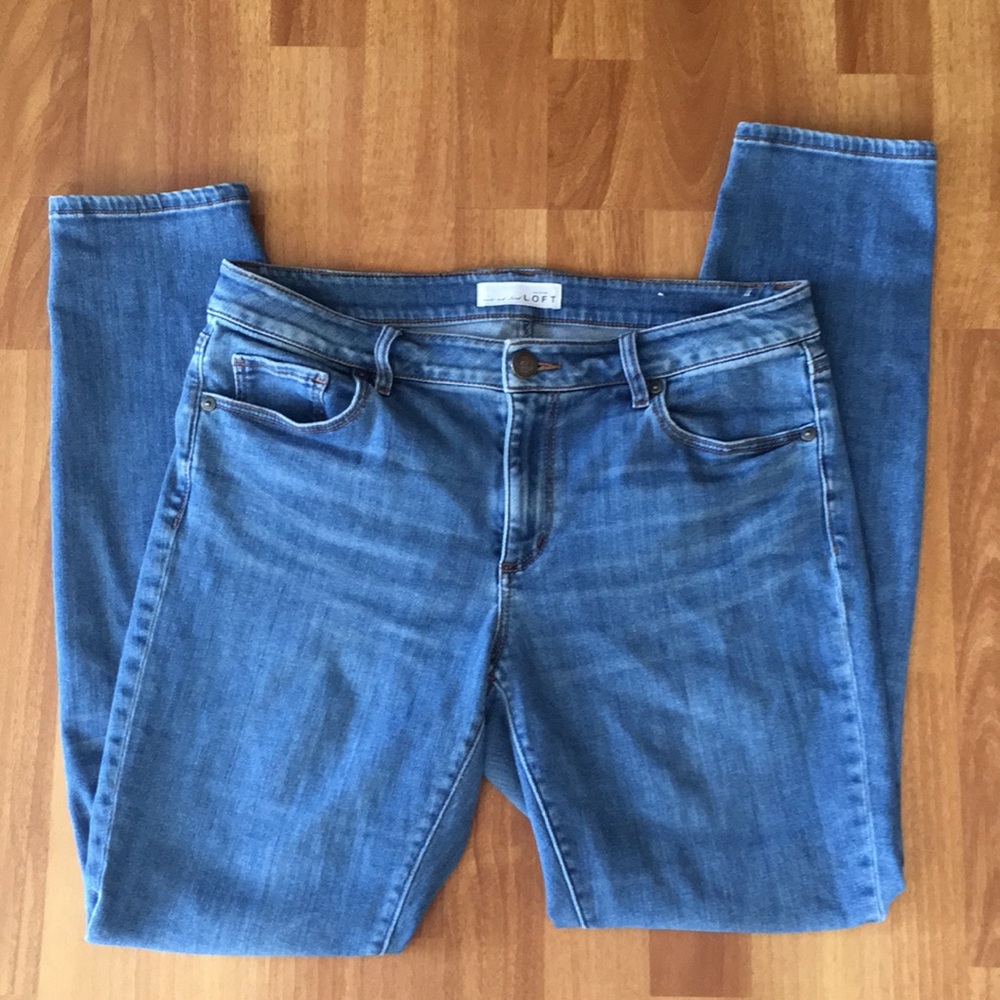 LOFT Curvy Skinny Ankle Jeans